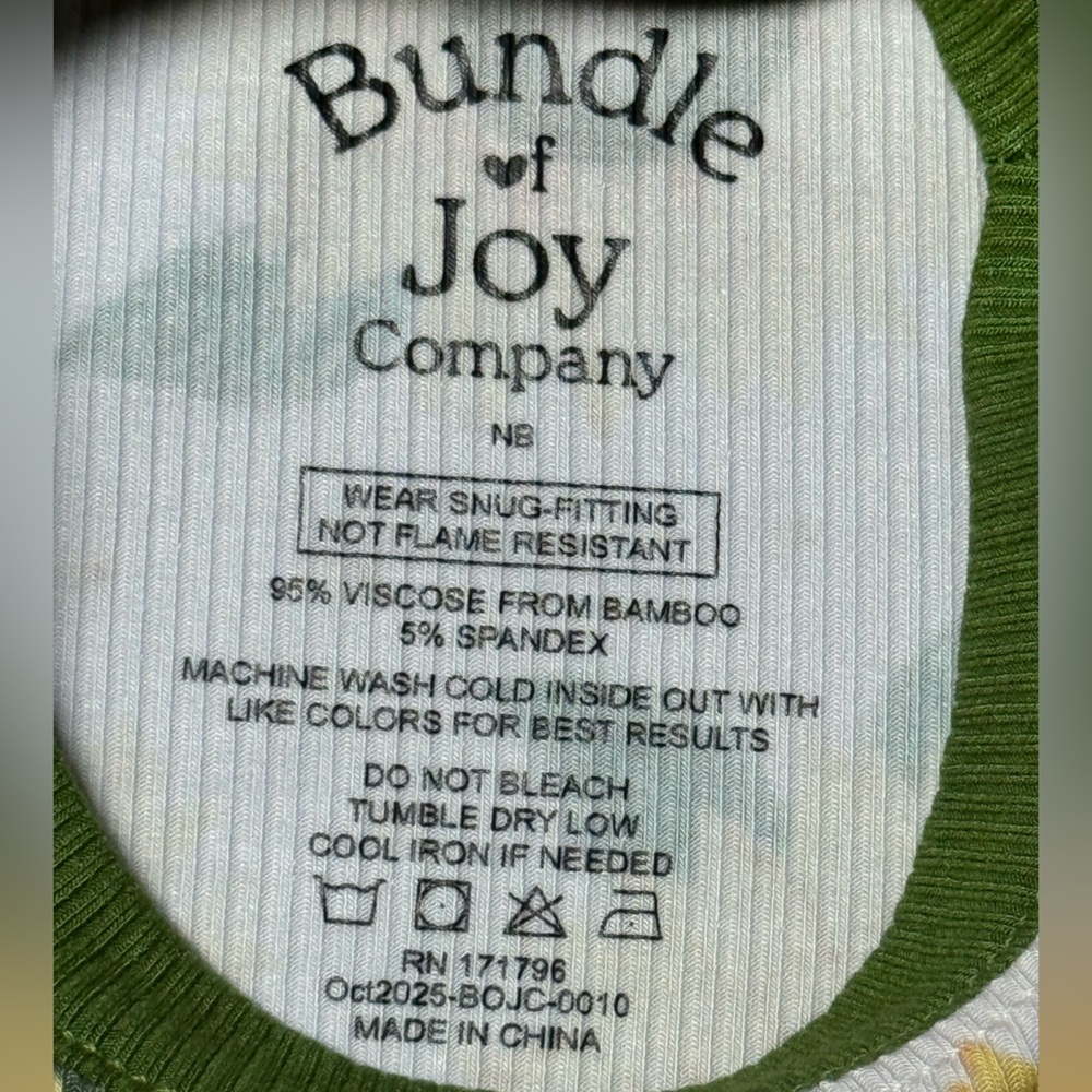 BOJC Ribbed Sunflower Baby Bodysuit with Green Accents - Picture 4 of 4